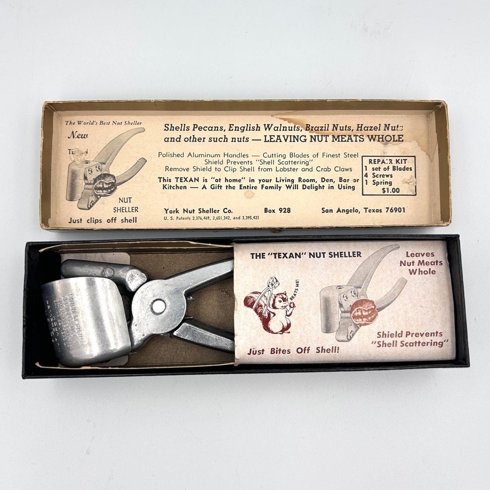 Vintage Nutcracker Texan Nut Sheller Mid‎ Century Collectible Original Box USA